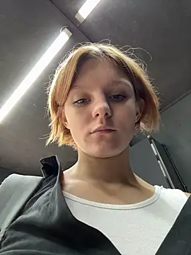 NinaParri's Live XXX Chat