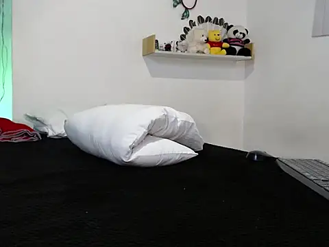 shamanhta Adlı Modelin Canlı XXX Sohbeti