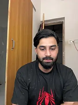 Royalboy_03's Live XXX Chat