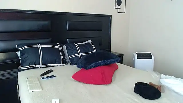 Queen_Nicky Live XXX-Chat