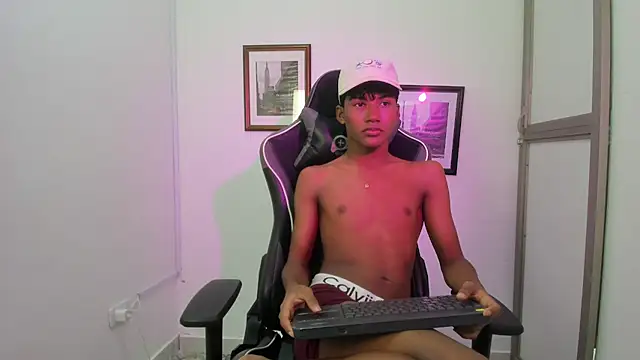 Онлайн чат XXX jordan_cum18