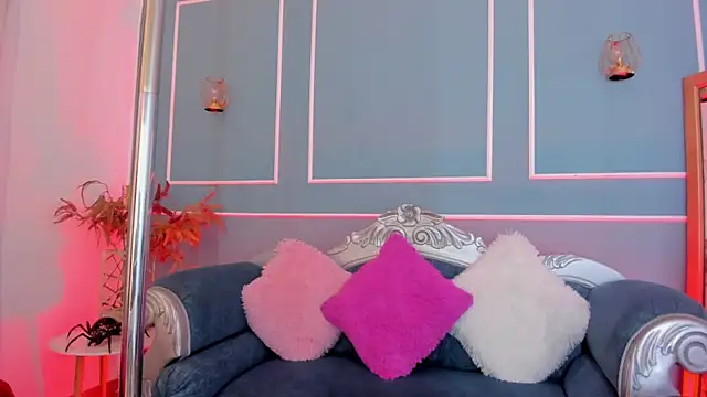 Chat +18 de TaraTaylorr ao vivo