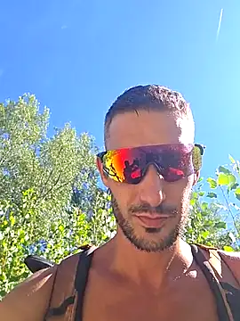 Zeefy live XXX chat