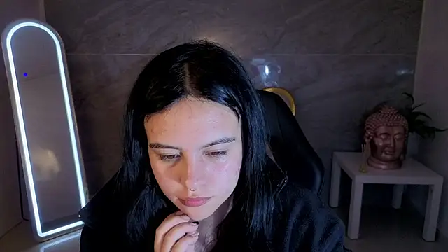 Chat +18 de sarita_09_s ao vivo
