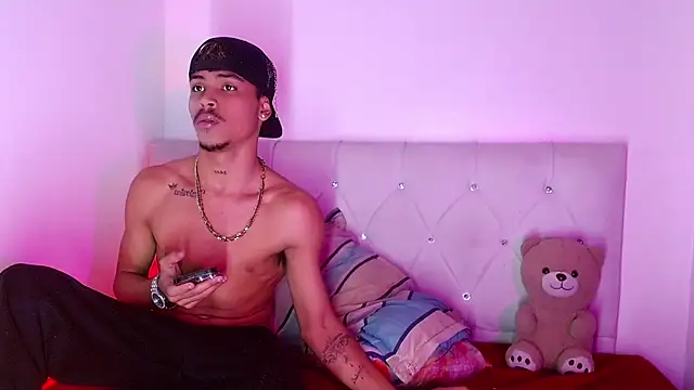 Angel_foxc13 Adlı Modelin Canlı XXX Sohbeti