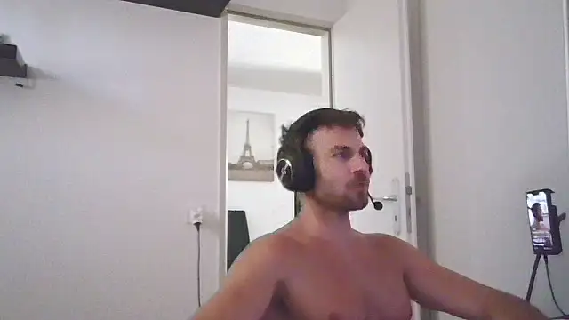 alpha-hunk Chat XXX live