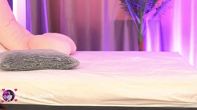 LilaRoses Chat XXX live