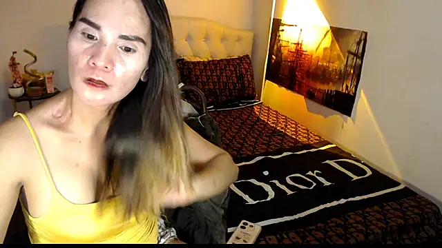 NinaDOM4CUM's Live XXX Chat