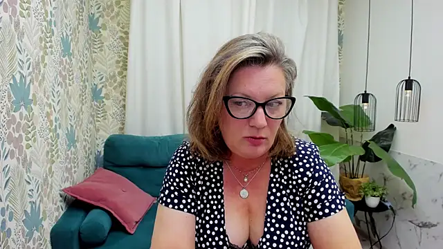 LeaPuren Live XXX chat