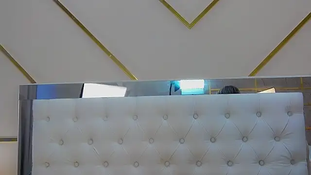 BeatriceAddams' Live XXX Chat