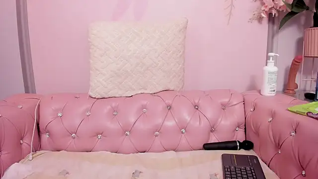 Miabloom19_ Adlı Modelin Canlı XXX Sohbeti