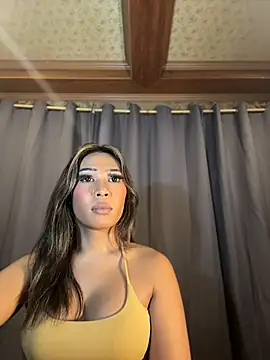 Chatroom XXX en direct de hugecock_tamira