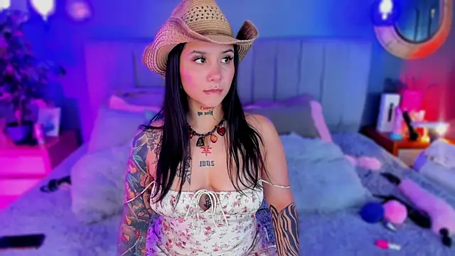 Nathalia_stone_: онлайн-секс-чат