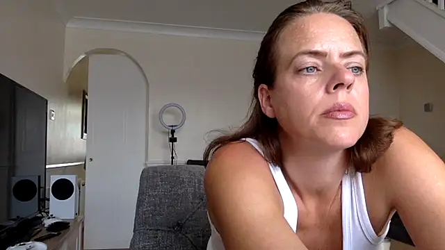 Czat XXX na żywo – ElizabethArden42-