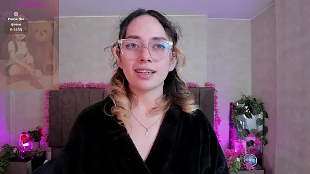 LanaMills_ Live XXX-chat