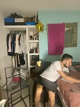 Chatroom XXX en direct de Alexitho25