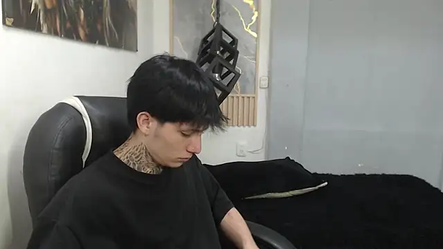 Онлайн чат XXX Cry_thereal