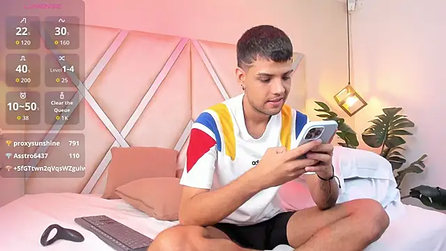 Chat XXX ao vivo de Clarentz