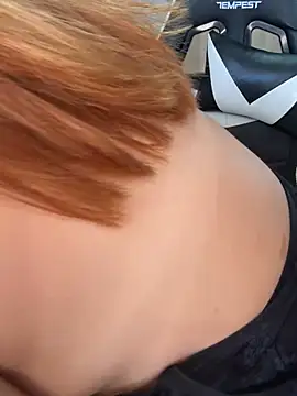 XXX chat uživo modela miaelite