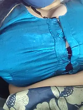 Seema-150k-f Adlı Modelin Canlı XXX Sohbeti