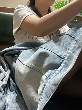 Aiko----'s Live XXX Chat