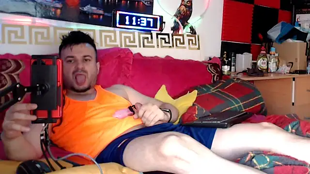 Živý XXX chat Hugec0ck007