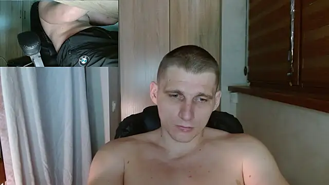 XXX chat uživo modela Poliglotjoe1