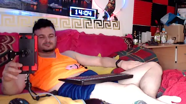 Chat XXX Live Hugec0ck007