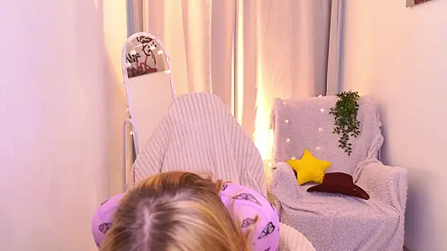 Chat XXX en directo de MilanaRayy