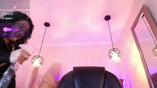 Amara_Davis1 Chat XXX in diretta