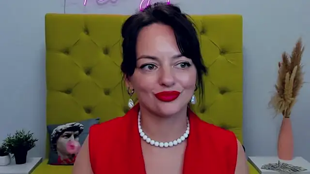 BellaRowan Chat XXX in diretta