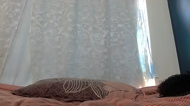 Bunnyxx01's Live XXX Chat