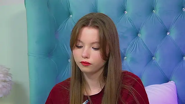 KeiraAsti: онлайн-секс-чат