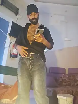 הופעת וובקאם של Mallukiran