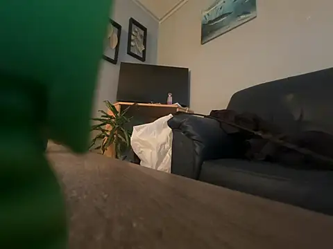 P4RtYBOII92's Webcam Show