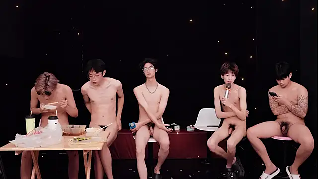 Chenyong123's Live XXX Chat