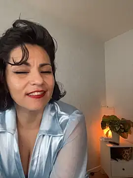 eva_luz Adlı Modelin Canlı XXX Sohbeti