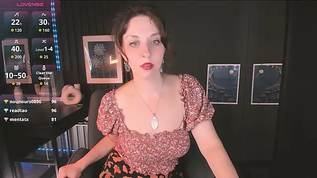 دردشة MargaretFatal الجنسية المباشرة