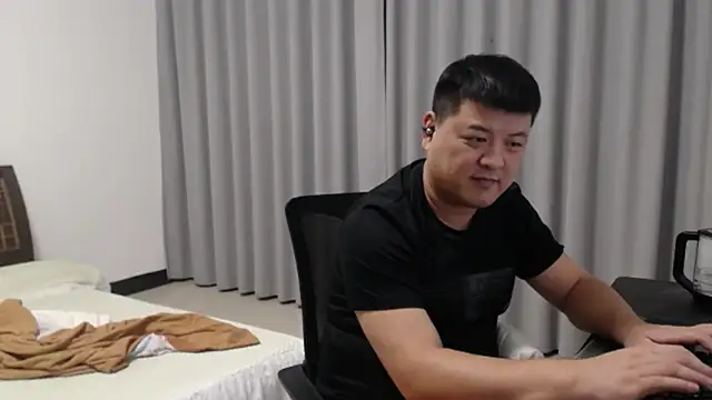 zhang1118 – Naživo XXX chat