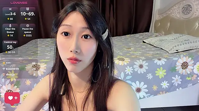 Queenbb88 Chat XXX in diretta