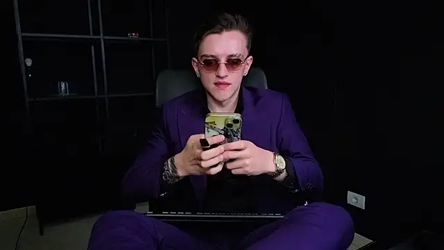 FelixStarkk – Naživo XXX chat