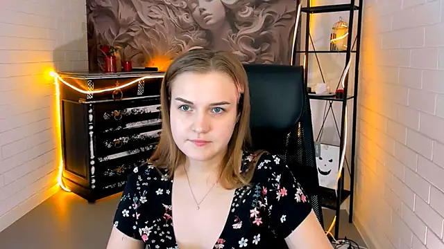 LissaTelor XXX чат на живо