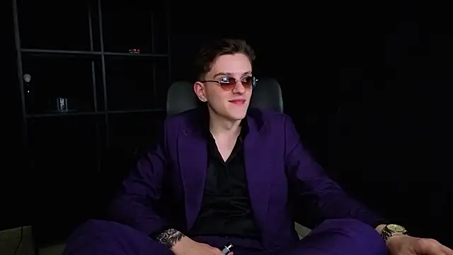 FelixStarkk: απευθείας συνομιλία ΧΧΧ