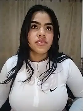 Bicky_25 Chat XXX live