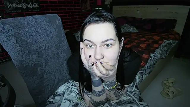 MessalinaOfficial – Live XXX-chat