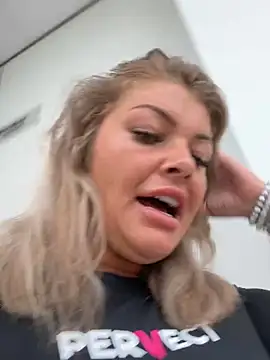 GabyHofstede Chat XXX in diretta