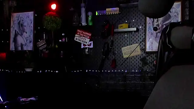 LexHardyのライブXXXチャット