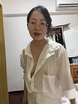 Živý XXX chat TangTang0530
