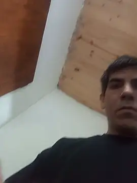 Oskkar43 webkamerás műsora