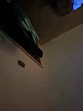 messburnell21 Show in webcam
